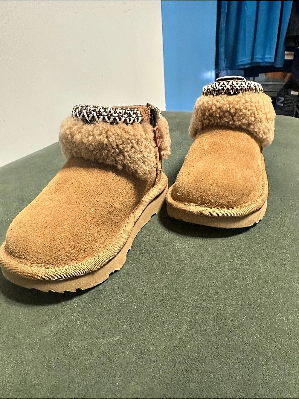 UGG Classic Mini Bailey Zip Brown Shearling Trim Winter Boots